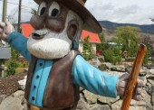 Cariboo Sam welcomes tourists to the downtown of Cache Creek! Under this project, the local chamber of commerce is focused on extending that welcome to tourists to shop at local businesses. Cariboo Sam welcomes tourists to the downtown of Cache Creek! Under this project, the local chamber of commerce is focused on extending that welcome to tourists to shop at local businesses.